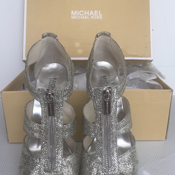 Michael Kors shoes - Picture 3 of 5